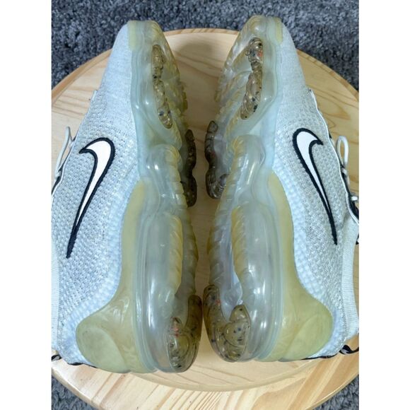Nike Air VaporMax Flyknit 2021 Running Shoes Mens Size 10 White Gym Sneakers  St